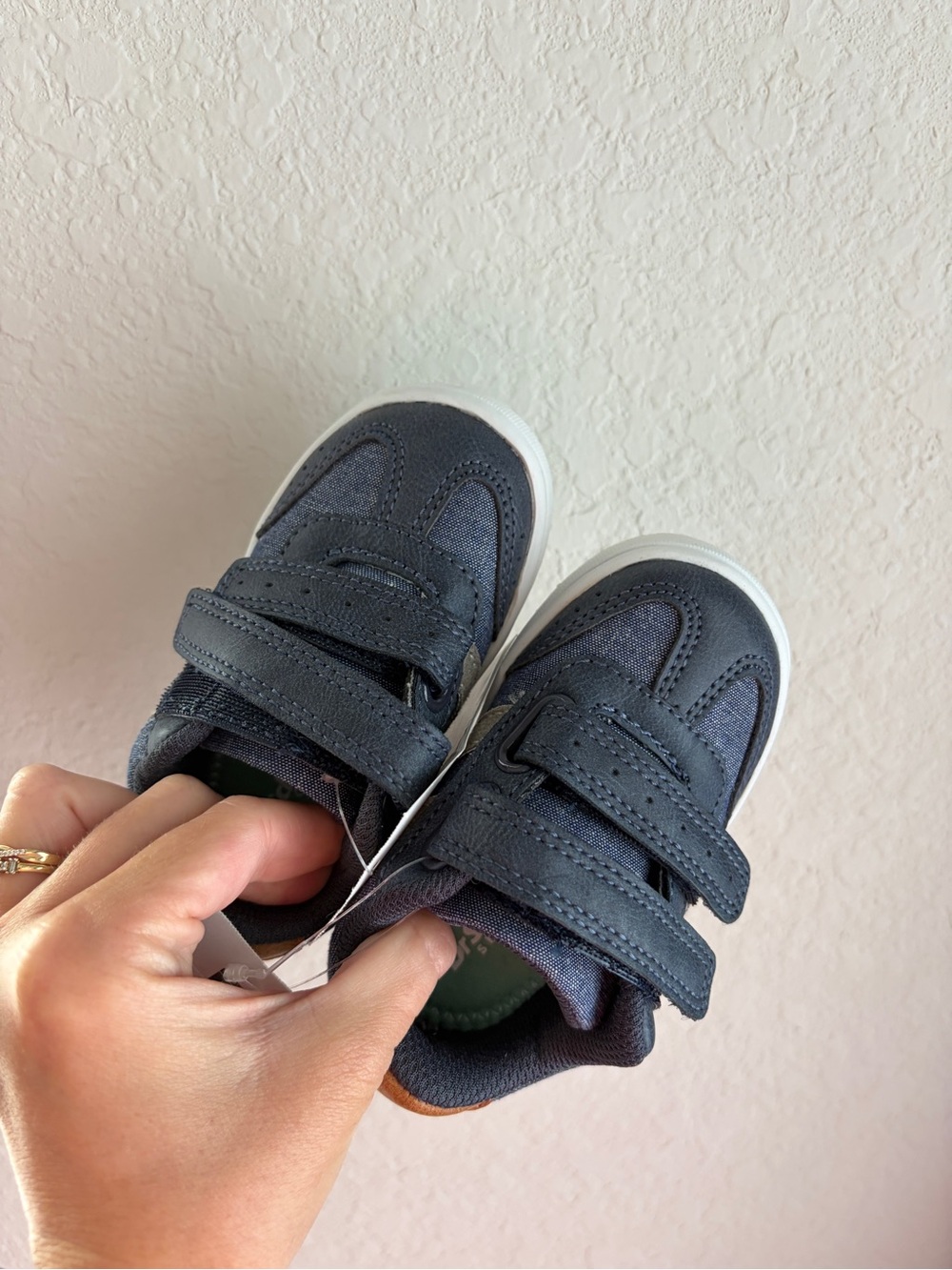 NWT Dr. Scholls Kids Navy Blue Velcro Sneakers - Picture 2 of 11